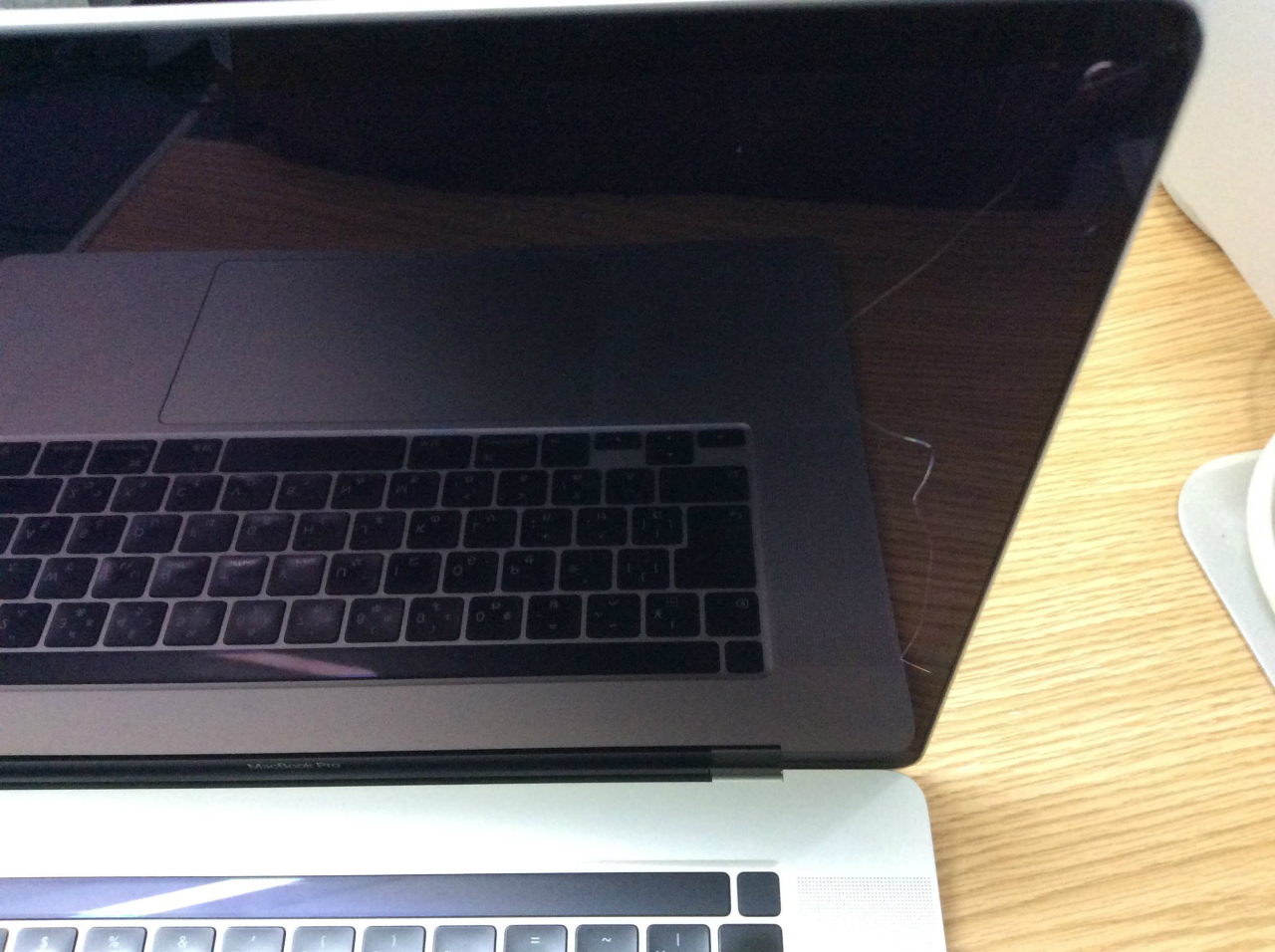 MacBook Pro 16インチ 2019の分解 - iFixit