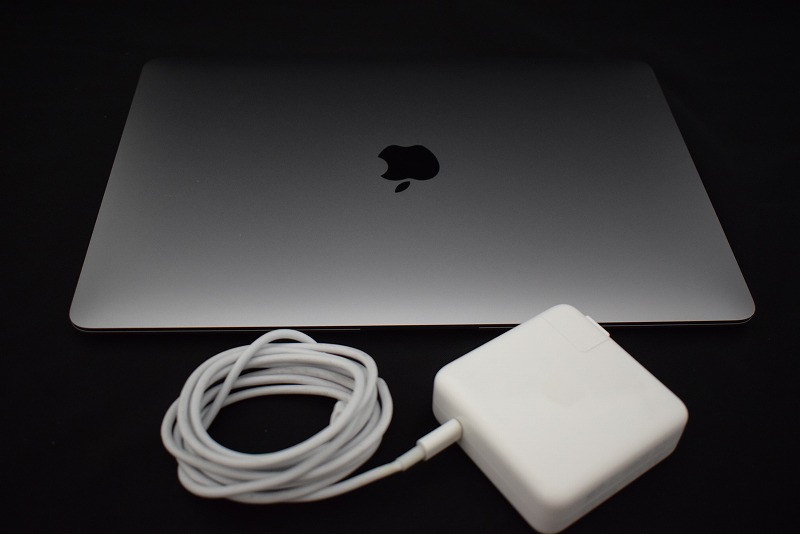 Apple MacBookAir 13ｲﾝﾁ M1 2020 CTO 【中古】